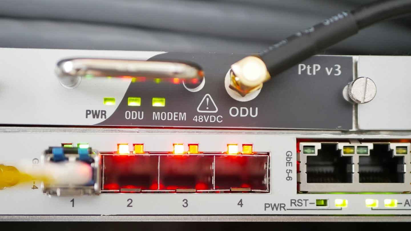 smart RF multiplexer