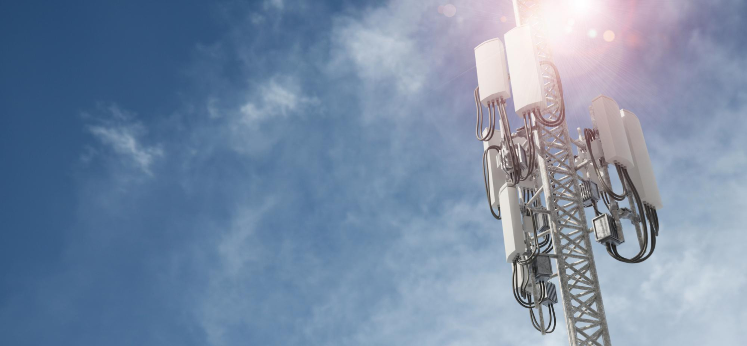 RF Active Multiplexer